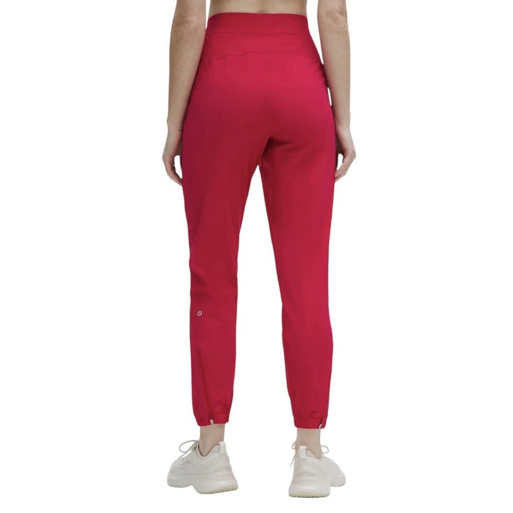 New Lululemon Adapted State HR Jogger Women's Size 0 Hot Pink Zippered Pockets